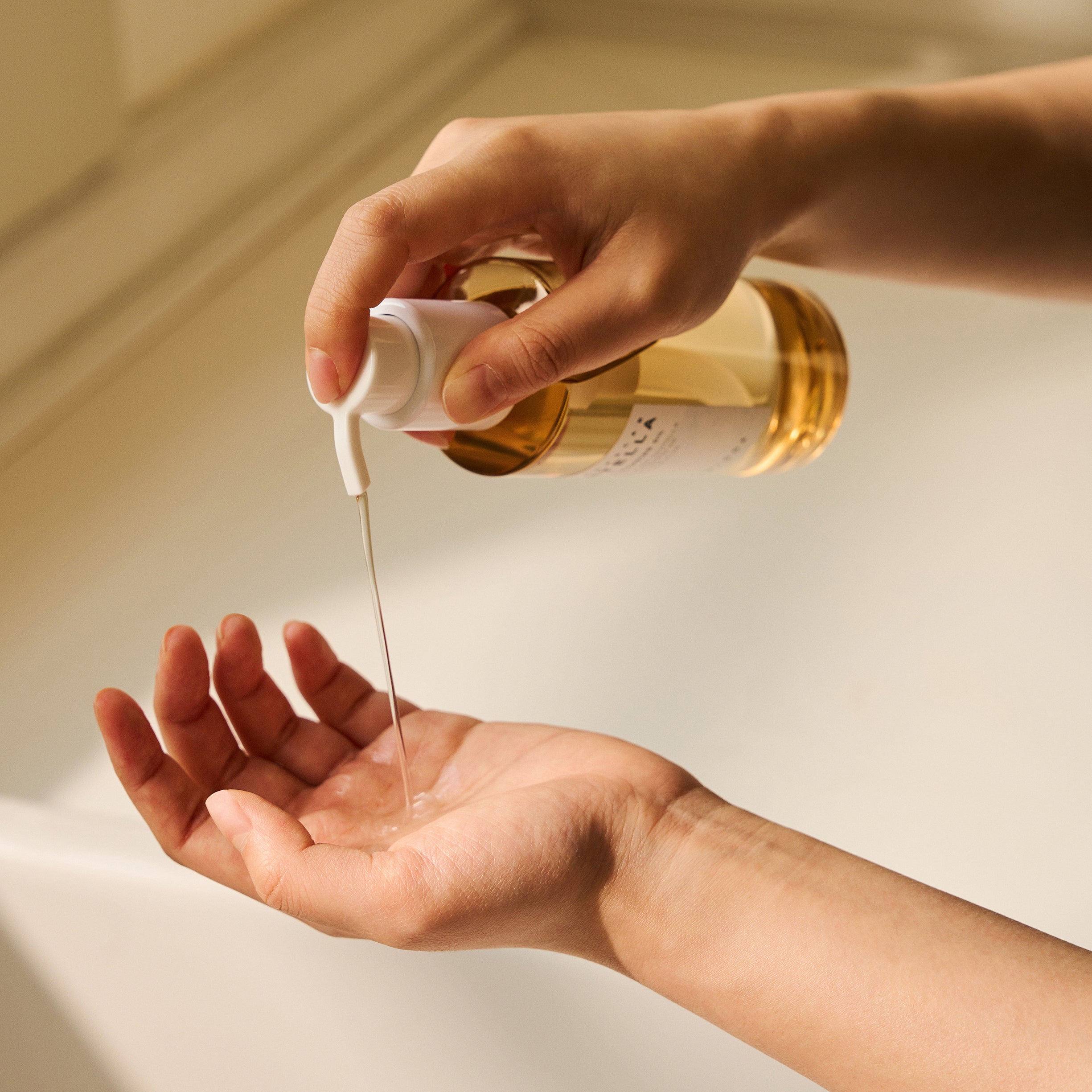 Centella Light Cleansing Oil