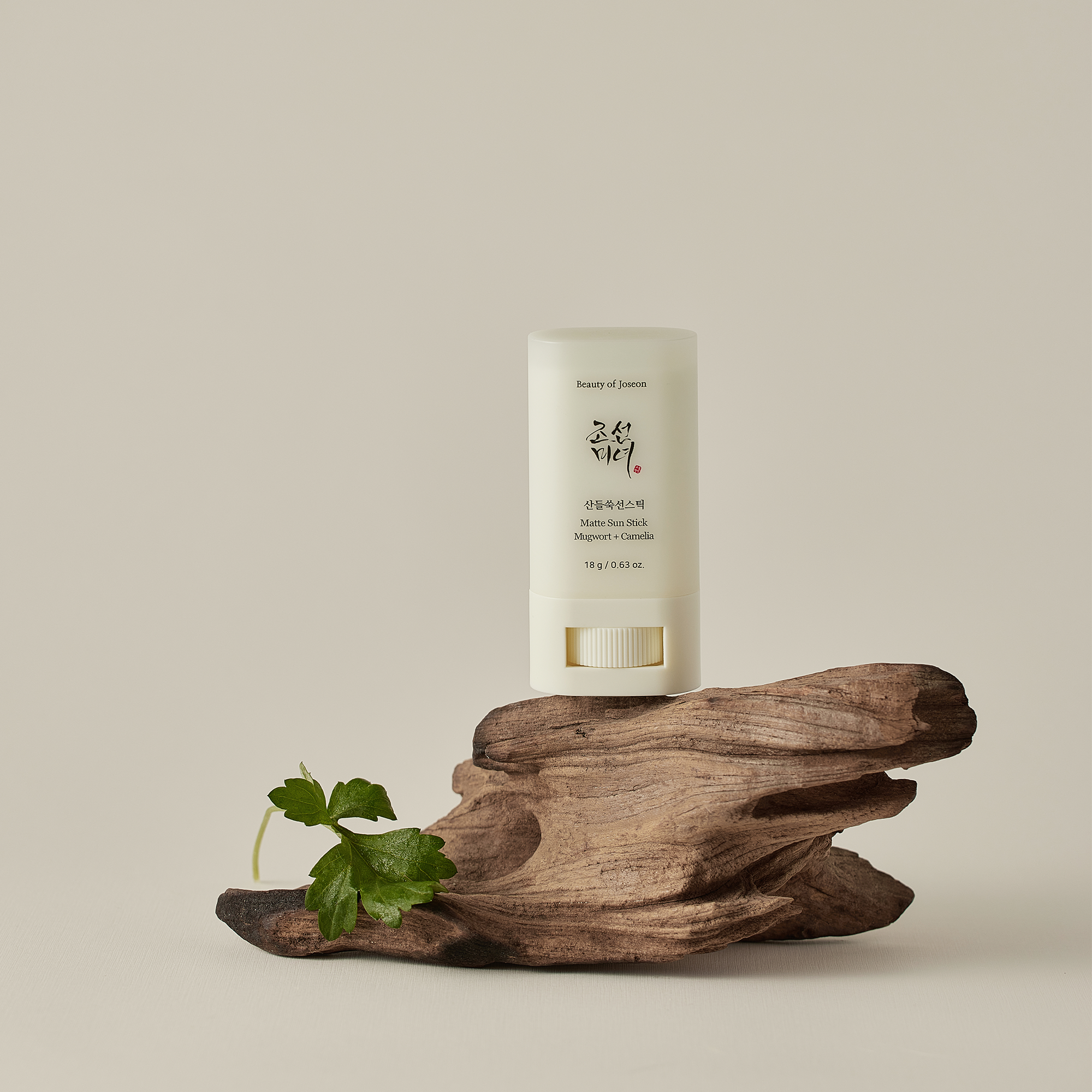 Matte Sun Stick: Mugwort + Camelia (SPF 50+ PA++++)